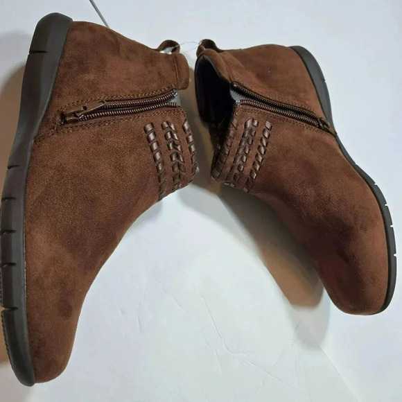 Comfortview Womens Brown Suede Braid Ankle Boots Size 9M - Picture 12 of 13